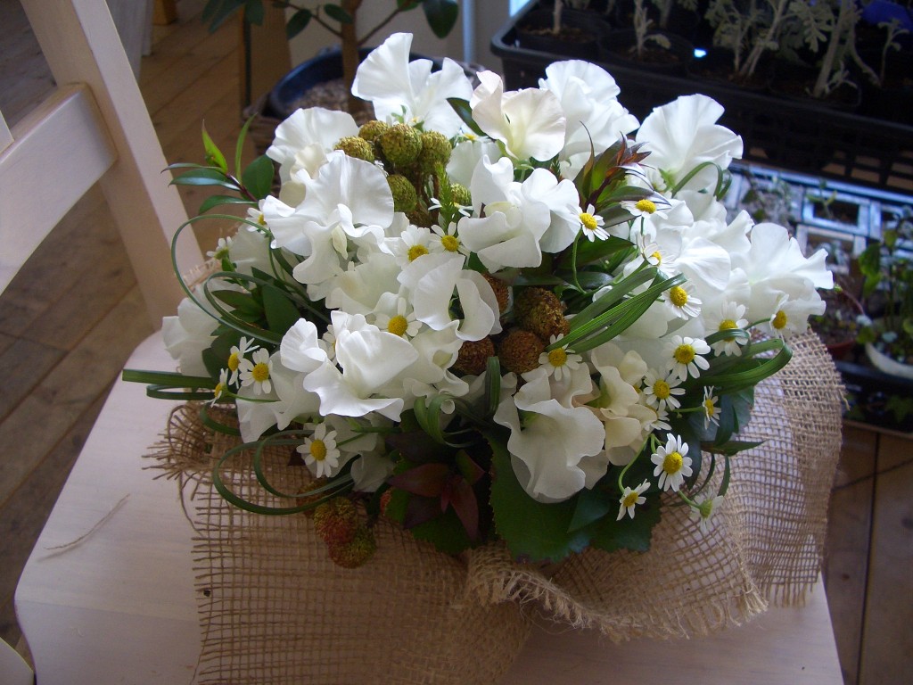 春のスイートピーアレンジ